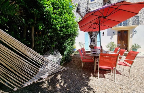 Olonzac House | 290 m² House ∙ 5 bedrooms ∙ 10 guests