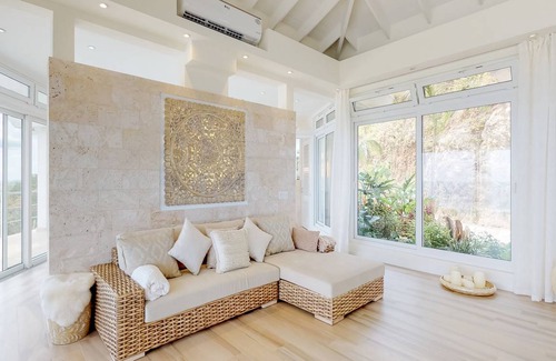 Pristine Bay House | 297 m² House ∙ 3 bedrooms ∙ 6 guests