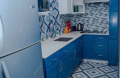 Kingston Apartment | 2Bdrm, Fully A/C, King Bed, Free Wifi, Walking distance from Devon House