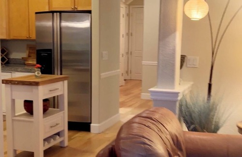 Speer Condo | 2Bed 2bath Condo Wash Park