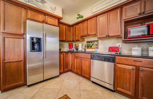 Coral Ridge Apartment | 2BR/2BA Owner's Unit, Very Large, Private Backyard