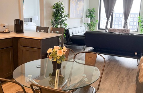 Elizabeth Apartment | 2BR apt close to EWR Airport 5131