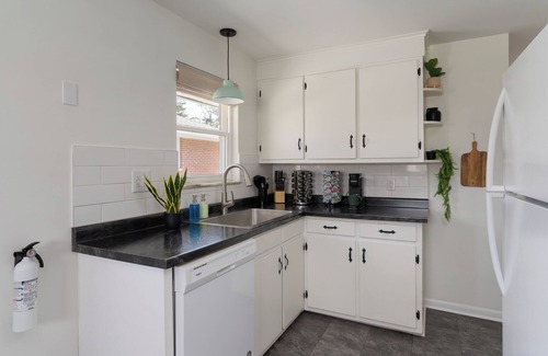 Sharon Heights House | 2BR Central Home, Dogs ok, Fire Pit, Family items, Easy parking