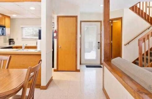 Shawnee On Delaware Condo | 2br Condo Family Fun in Picturesque Poconos!
