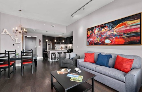 Asheville Condo | 2BR Condo w/Balcony + Free Tix | Walk to Downtown