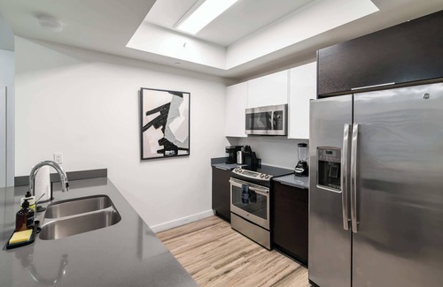 Coconut Grove Condo | 2BR Miami Condo - Near Marina & Attractions