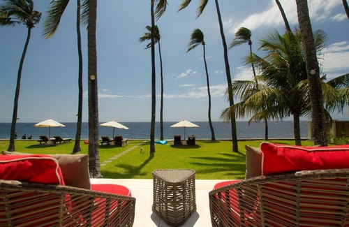 Kubu Villa | 2BR Villa In Balis Famous Diving Area - 4Mins Drive To Segara Temple!