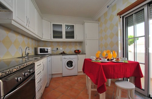Olhos D'Agua Apartment | 2BR w/Pool & Sea View – Olhos d'Água