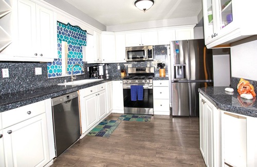 West Newport House | 2Houses2Beach 25Min2Disney BikesParkingBBQWasher