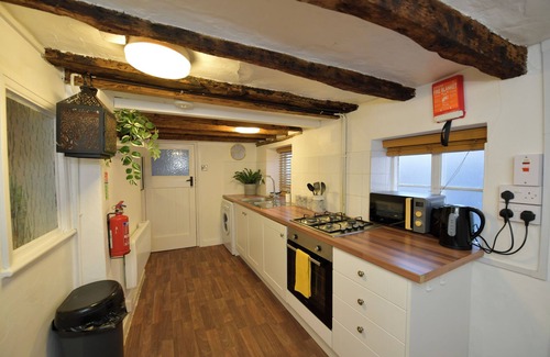 Shrewsbury House | 2min walk to Shrewsbury town centre. Sleeps 6 - historic townhouse, free parking