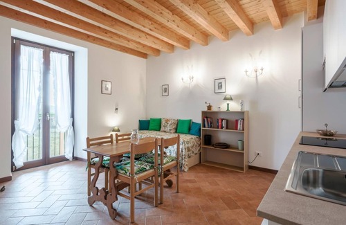 Pralboino Other | 3) 4) Cozy One-Bedroom Apartment in Agriturismo with Queen Bed and Sofa Bed