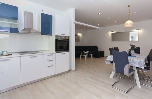 Kastel Stafilic Cabin | 3 apartment house with pool