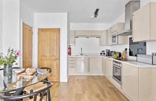 Torcross Apartment | 3 At The Beach, Torcross - an apartment that sleeps 4 guests in 2 bedrooms