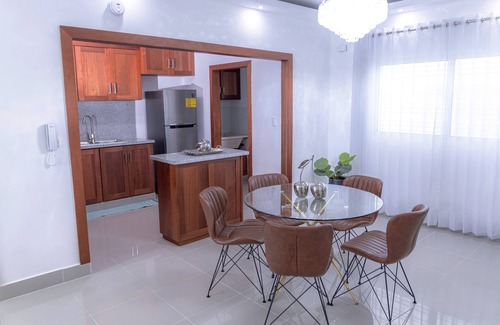 San Francisco de Macoris Apartment | 3 Bd apt | Hot water, AC, WIFI, TV, Pool, Parking.