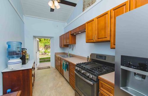 Estate Sprat Hall House | 3 Bdrm house on historic estate - private balconies - incredible location