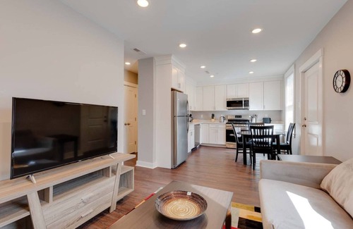 East Cambridge Apartment | 3 Bed 2 Bath Tourist House near Kendall Square