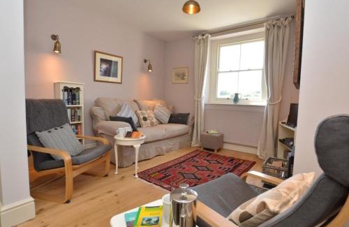 Bridport House | 3 Bed in Bothenhampton DC160