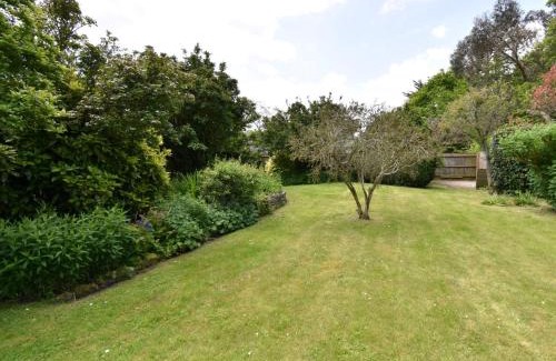 Corfe Castle Village House | 3 Bed in Corfe Castle DC084