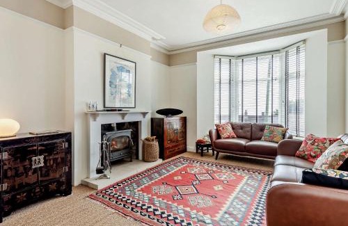 Portland House | 3 Bed in Portland DC031