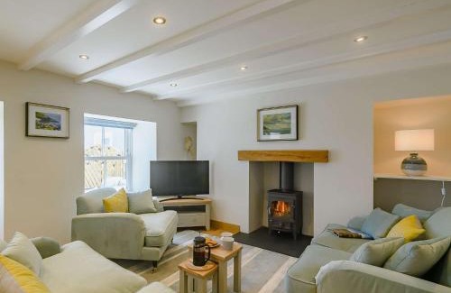 Portloe House | 3 Bed in Portloe 87260