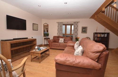 East Horrington House | 3 Bed in Wells 55232