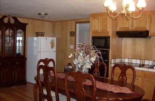 Zwolle House | 3 bedroom, 2 bath home with Awesome Lake Views and Your Very Own Private Pier.