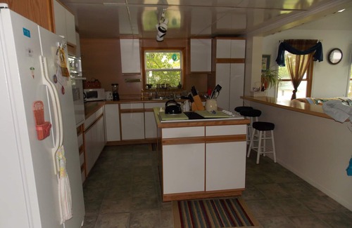 Onaway House | 3 bedroom 2 bathroom upstairs apartment in downtown Onaway