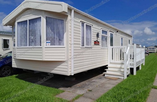 Porthcawl House | 3 Bedroom 8 Berth Pet Friendly Caravan. Gated Decking Close To Onsite Amenities