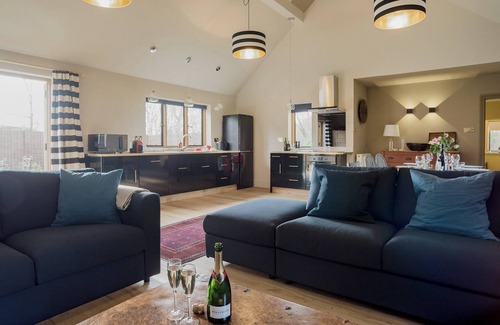 Moreton-in-Marsh Cottage | 3 bedroom accommodation in Stretton-on-Fosse, near Moreton-in-Marsh