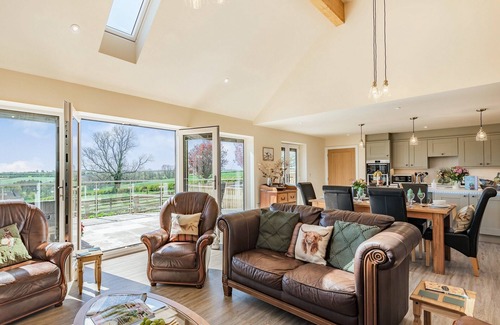 Alford Cottage | 3 bedroom accommodation in Fordington