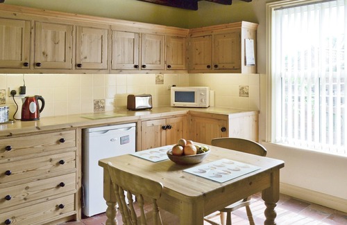 Ulrome Cottage | 3 bedroom accommodation in Ulrome, near Bridlington