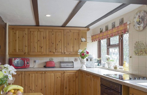 Lowestoft Cottage | 3 bedroom accommodation in Oulton Broad, near Lowestoft