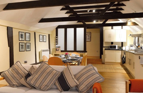 Battle Cottage | 3 bedroom accommodation in Ninfield, near Battle