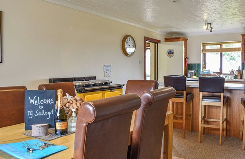 Bodorgan Cottage | 3 bedroom accommodation in Bethel