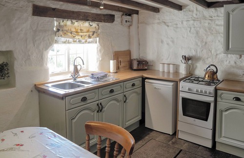 Crich Cottage | 3 bedroom accommodation in Whatstandwell, near Matlock