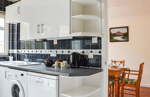 Bridgend Cottage | 3 bedroom accommodation in Treoes