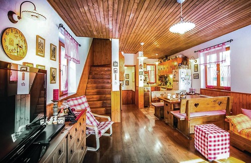 Platak House | 3 bedroom accommodation in Cavle