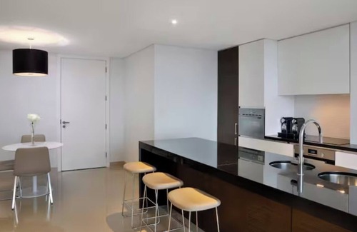 Abu Dhabi Apartment | 3 Bedroom Apartment Sea View Near By Bainuna Park