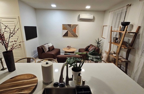 Los Alamos Apartment | 3-bedroom apartment in charming Los Alamos with WiFi, AC.