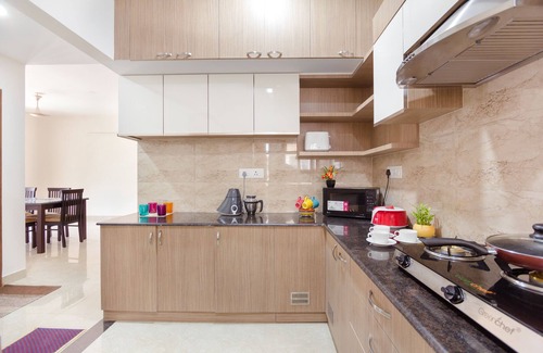 Mylapore Tiruvallikk Apartment | 3 Bedroom Apartment with Family house