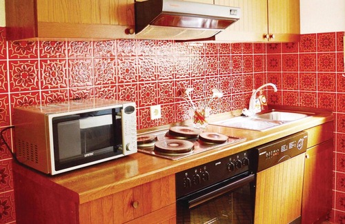 Breuna Apartment | 3 bedroom awesome apartment in Breuna