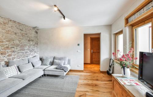 Lamon House | 3 Bedroom Awesome Home In Lamon