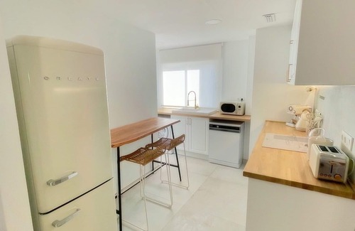 Torrevieja Apartment | 3-bedroom condo in amazing Torrevieja with AC, WiFi