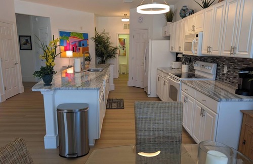Majestic Palms Condo | 3-bedroom condo in South Fort Myers 10 minutes to Beaches