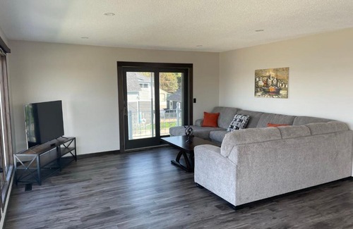 Lake City House | 3 Bedroom Condo with Lake Pepin views with access to shared outdoor pool