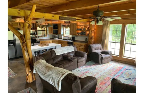 Atoka Cottage | 3-bedroom cottage in Atoka, just 10 minutes from the town center