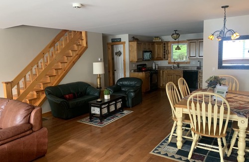 Beebe Plain Cottage | 3 Bedroom Cottage on Lake Memphremagog