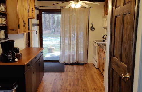 North Haverhill Cabin | 3-bedroom Cozy Cabin in Mountain Lakes near White Mountains