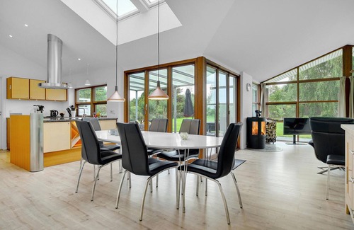 Bog By House | 3 bedroom cozy home in Bogø By