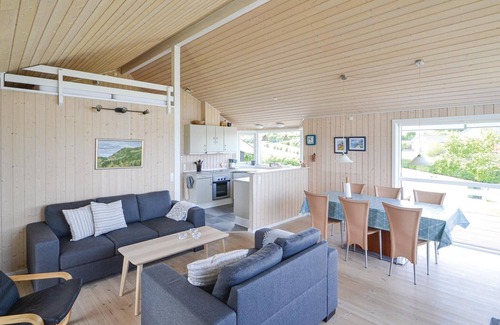 Bønnerup Strand House | 3 bedroom cozy home in Glesborg